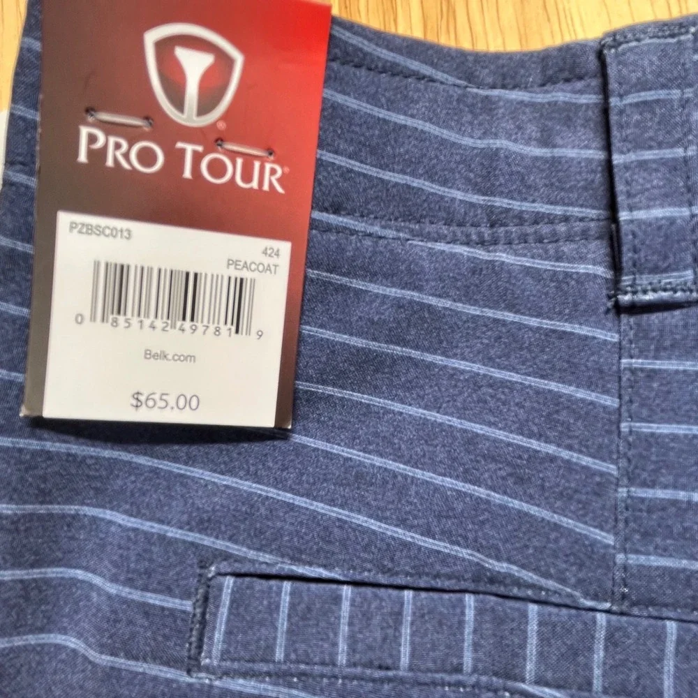 Pro Tour Navy Stripe Golf Performance Shorts Men's 42 NWT‎